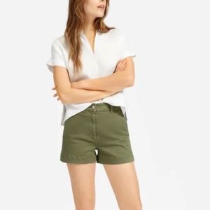 Everlane Cotton Twill Shorts in Surplus Green